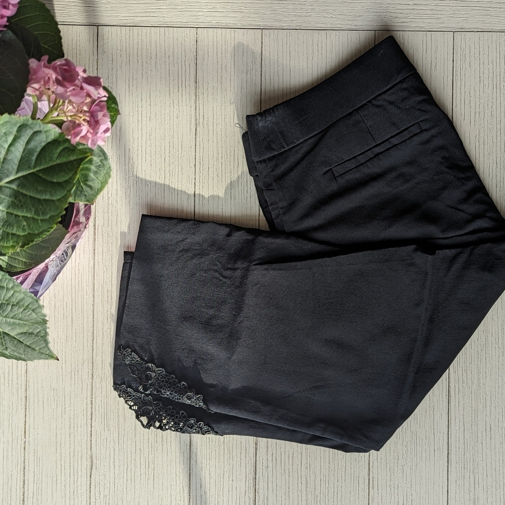 Kim Rogers Black Capris with Lacy Hem